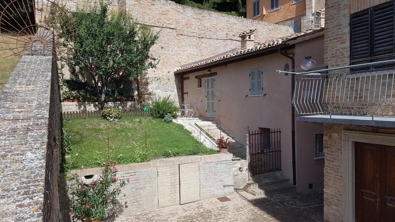 Vila Casa La Piazzetta Rinascimentale Urbino Exteriér fotografie